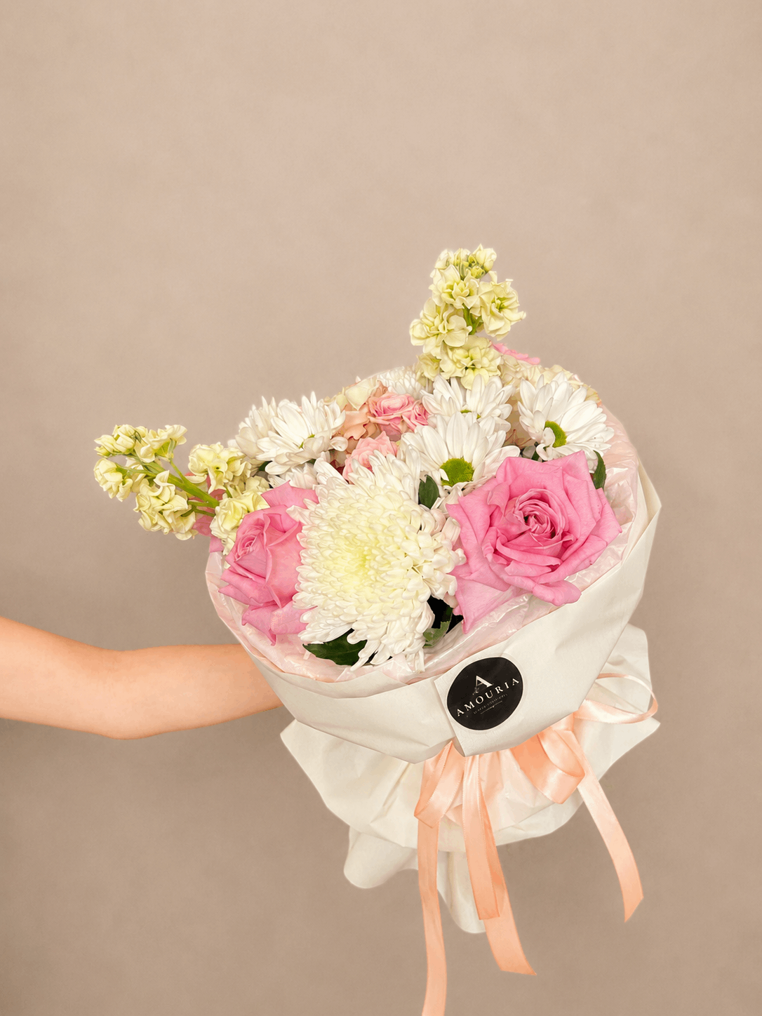 Amouria Blumen Klagenfurt Kärnten Lieferung online bestellen Blumenstrauß Chrysanhemen Rosen Matthiola